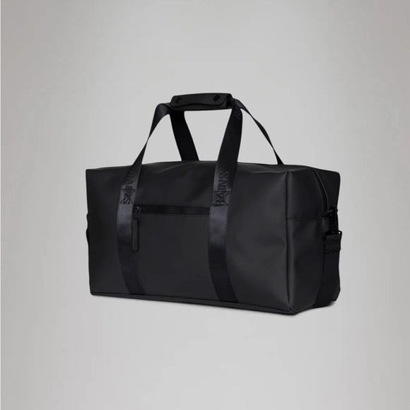 Rains Trail Gym Travel Overnight Bag Black New With Tag - Picture 5 of 8